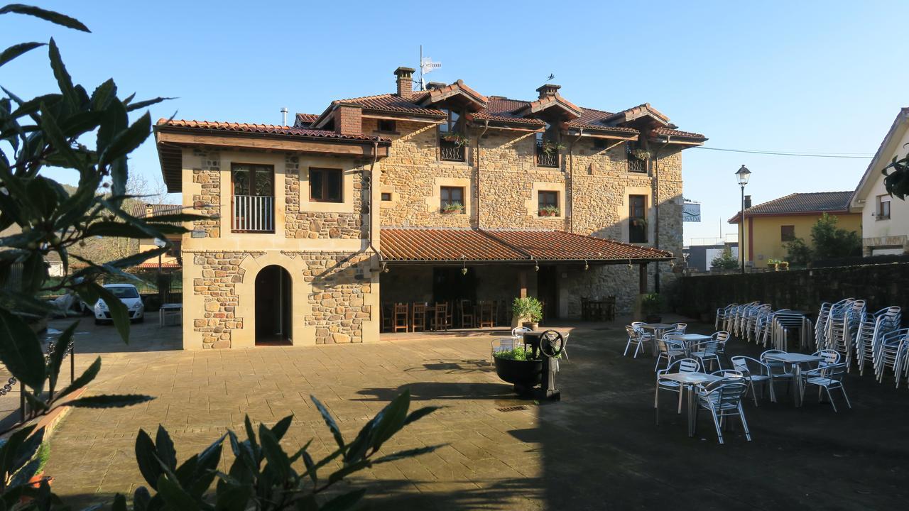 Posada Casa Rosalia Кастро-Урдиалес Экстерьер фото
